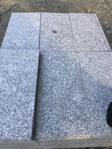 [Ref 2285] Đá granite trắng suối lau khò nhám 30x60cm dày 4cm