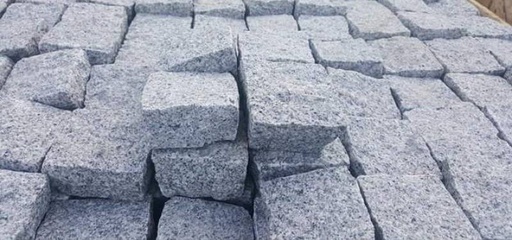 [Ref 2395] Đá cubic 10x10x8cm granite trắng phù mỹ chẻ tay