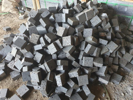 [Ref 2434] Đá bazan lát sân cubic 10x10x5cm